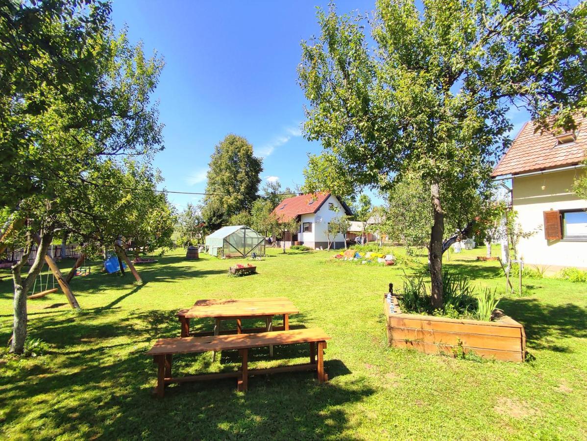 Apartments Eco Forest Resort Rakovica Exterior photo